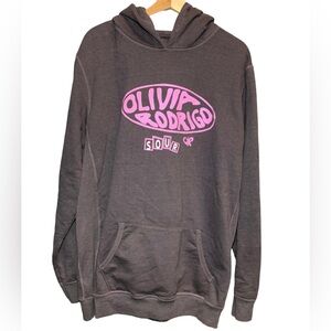 Olivia rodrigo sour tour 2022 sweatshirt size Xl